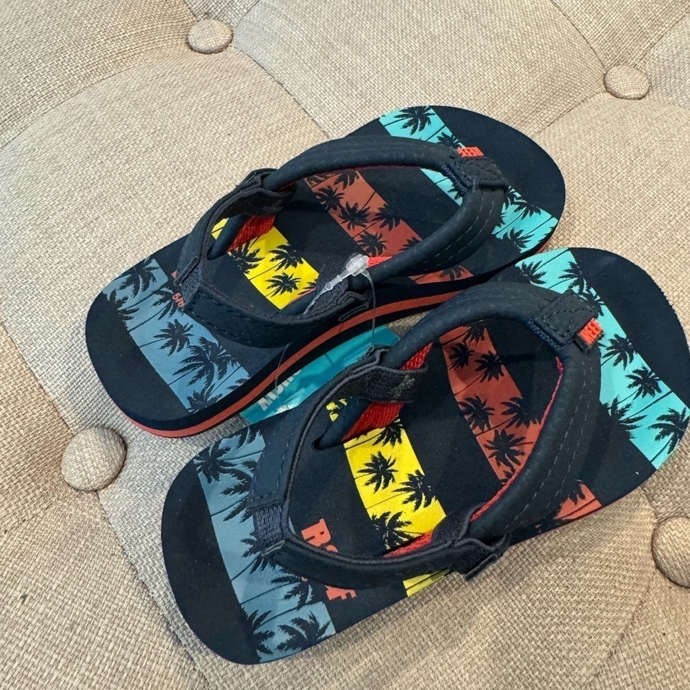 Reef Little Ahi Flip Flop Sandal (Little Boy) - Picture 2 of 4